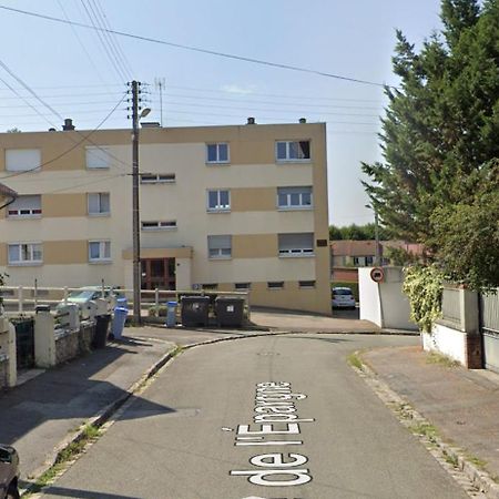 Apt Evreux 900M De La Gare Bagian luar foto